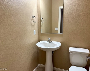 6298 Starflare Street - Photo Thumbnail 8