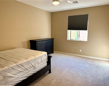 6298 Starflare Street - Photo Thumbnail 12