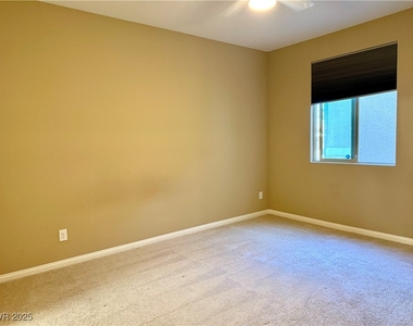6298 Starflare Street - Photo Thumbnail 14