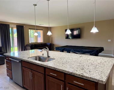 6298 Starflare Street - Photo Thumbnail 7