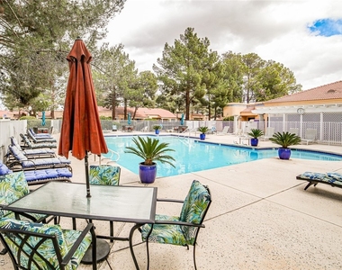 2851 S Valley View Boulevard - Photo Thumbnail 1