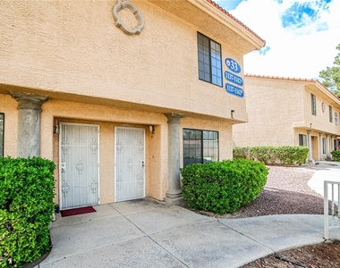 2851 S Valley View Boulevard - Photo Thumbnail 2
