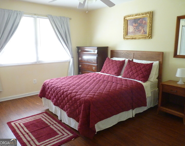 6317 Fox Chapel Drive - Photo Thumbnail 6