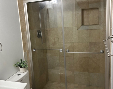 6317 Fox Chapel Drive - Photo Thumbnail 7
