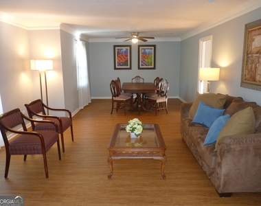 6317 Fox Chapel Drive - Photo Thumbnail 2