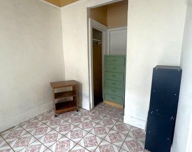 31-4 32nd Street - Photo Thumbnail 7
