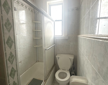 31-4 32nd Street - Photo Thumbnail 9