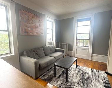 31-4 32nd Street - Photo Thumbnail 2
