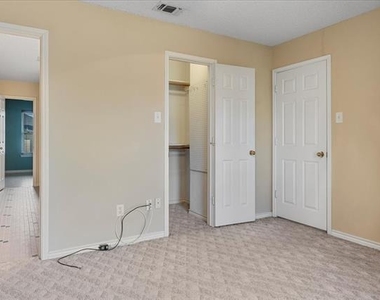 6752 Macintosh Drive - Photo Thumbnail 30