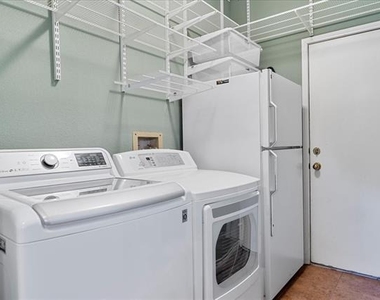 6752 Macintosh Drive - Photo Thumbnail 35