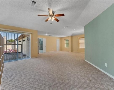 6752 Macintosh Drive - Photo Thumbnail 15