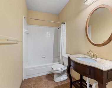 6752 Macintosh Drive - Photo Thumbnail 33
