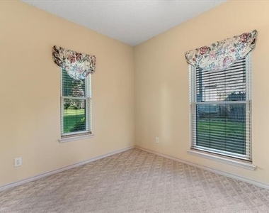 6752 Macintosh Drive - Photo Thumbnail 23