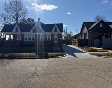 802 Nw 31 Street - Photo Thumbnail 14