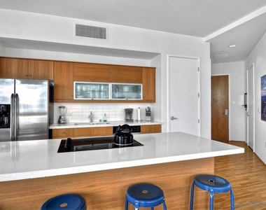 350 W Ash St - Photo Thumbnail 8