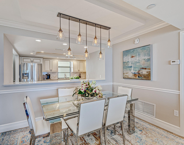 400 Beach Road - Photo Thumbnail 13