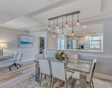 400 Beach Road - Photo Thumbnail 10