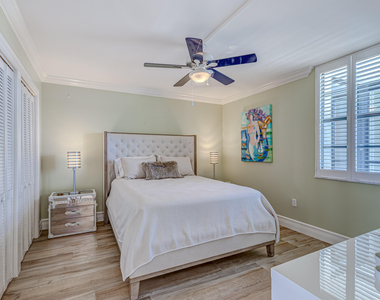 400 Beach Road - Photo Thumbnail 31