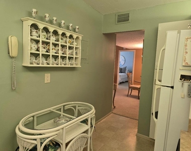 112 Lake Dora Drive - Photo Thumbnail 7