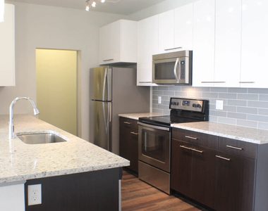 6750 E Chenango Ave - Photo Thumbnail 2