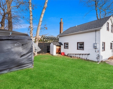 84 Pleasure Avenue - Photo Thumbnail 15