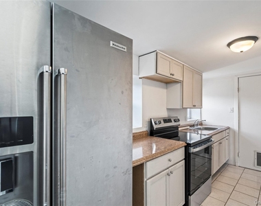 84 Pleasure Avenue - Photo Thumbnail 6
