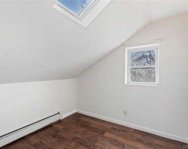 84 Pleasure Avenue - Photo Thumbnail 13