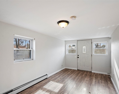 84 Pleasure Avenue - Photo Thumbnail 8