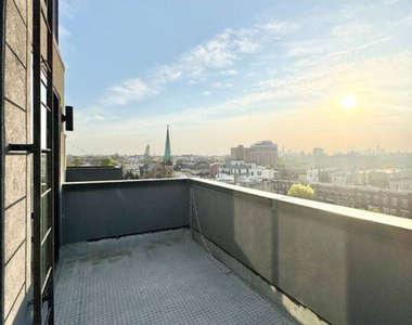 321 Woodbine Street - Photo Thumbnail 4