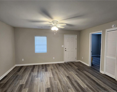4916 Schmidt Street - Photo Thumbnail 10