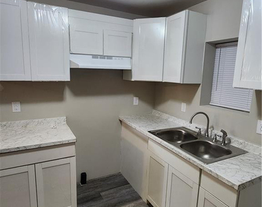 4916 Schmidt Street - Photo Thumbnail 2