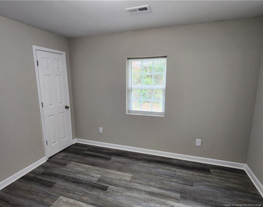 4916 Schmidt Street - Photo Thumbnail 4