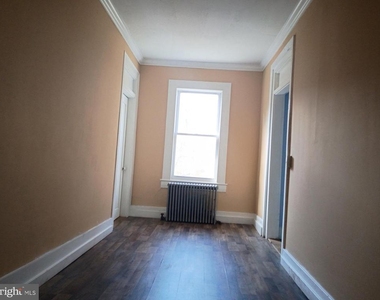 400 E Alder # 3 Street - Photo Thumbnail 3