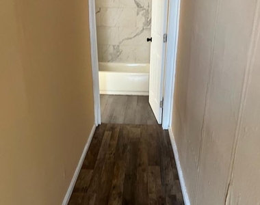 400 E Alder # 3 Street - Photo Thumbnail 6