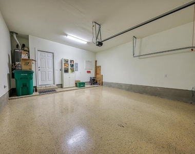 2304 S Lakeline Blvd - Photo Thumbnail 18
