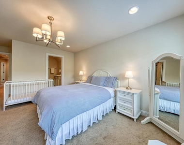 2304 S Lakeline Blvd - Photo Thumbnail 12