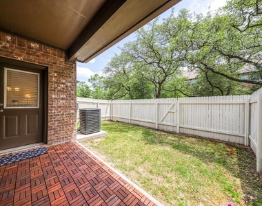 2304 S Lakeline Blvd - Photo Thumbnail 21