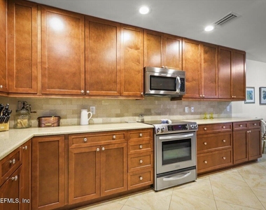 106 Willow Pond Lane - Photo Thumbnail 14