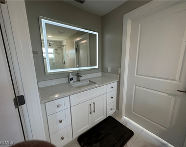 129 Sw 54th Terrace - Photo Thumbnail 14