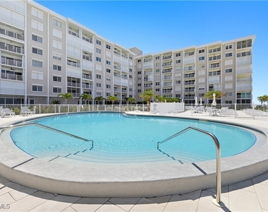 3443 Gulf Shore Boulevard N - Photo Thumbnail 29