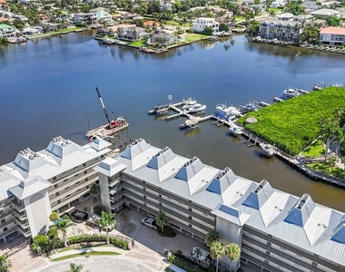 271 Southbay Drive - Photo Thumbnail 12