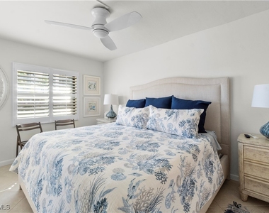 271 Southbay Drive - Photo Thumbnail 5