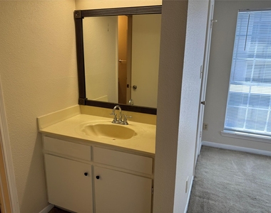 2121 Hepburn Street - Photo Thumbnail 21