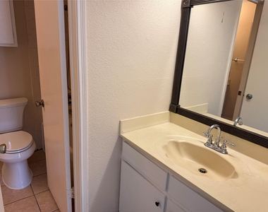 2121 Hepburn Street - Photo Thumbnail 20