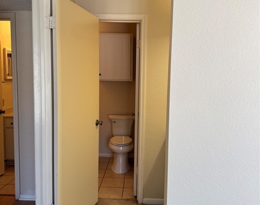 2121 Hepburn Street - Photo Thumbnail 19