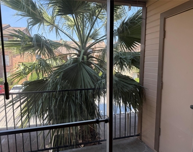 2121 Hepburn Street - Photo Thumbnail 23