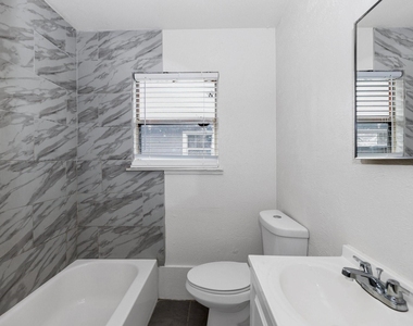 4203 Hirsch Road - Photo Thumbnail 5