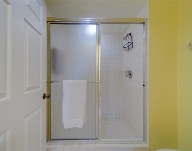 16450 Gulf Boulevard - Photo Thumbnail 25