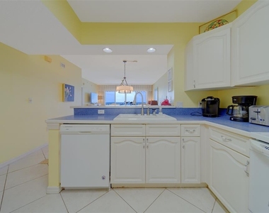 16450 Gulf Boulevard - Photo Thumbnail 9