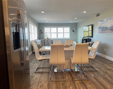 1270 Gulf Boulevard - Photo Thumbnail 4